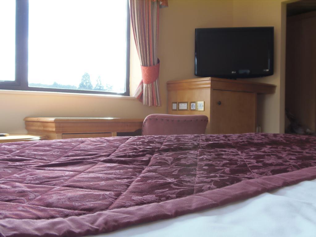 Lakeside International Hotel Camberley Camera foto