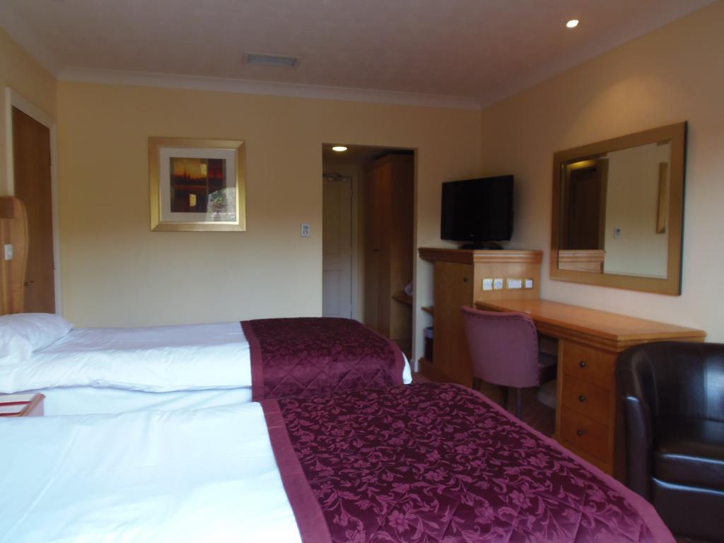 Lakeside International Hotel Camberley Camera foto
