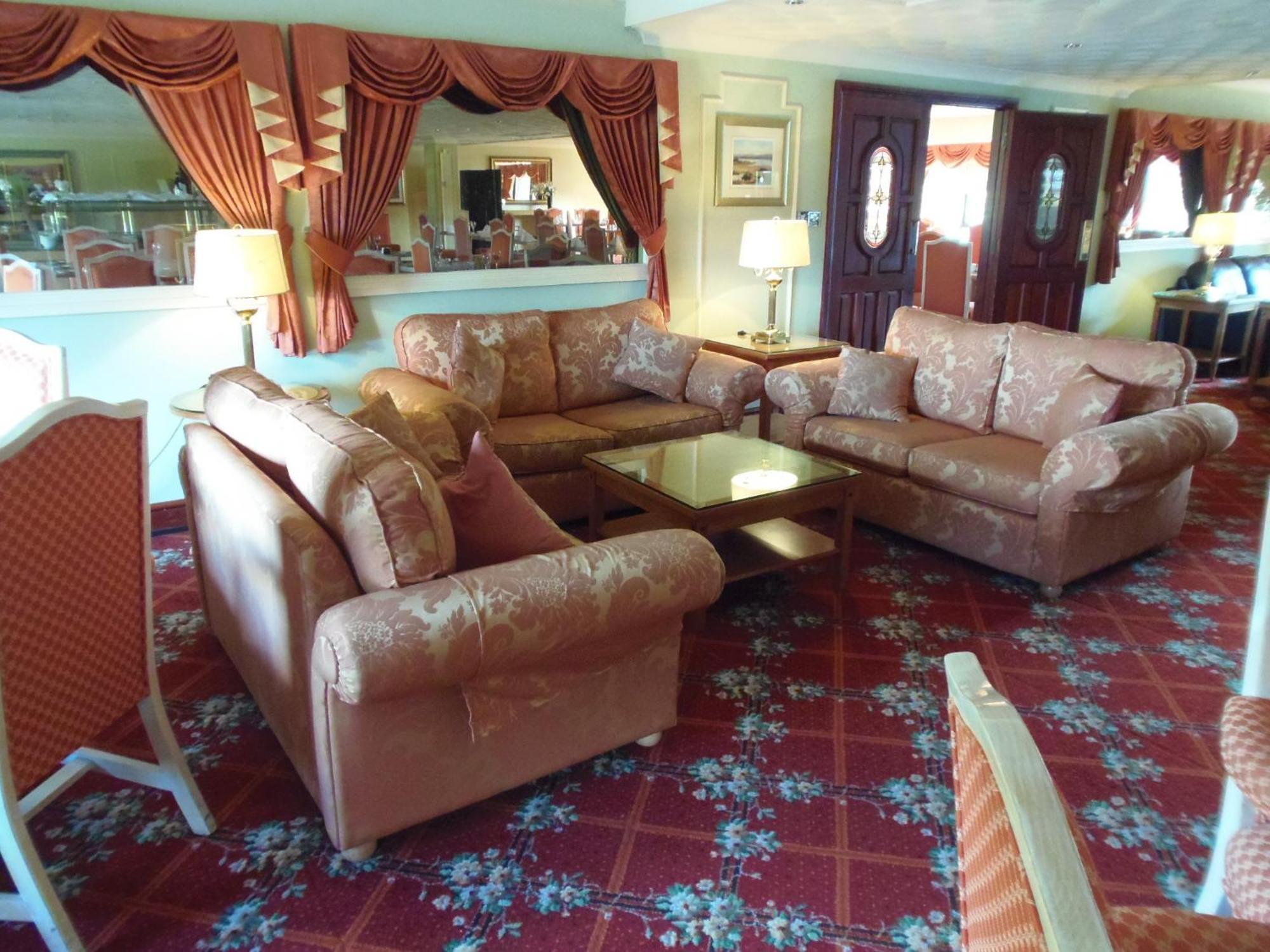 Lakeside International Hotel Camberley Esterno foto
